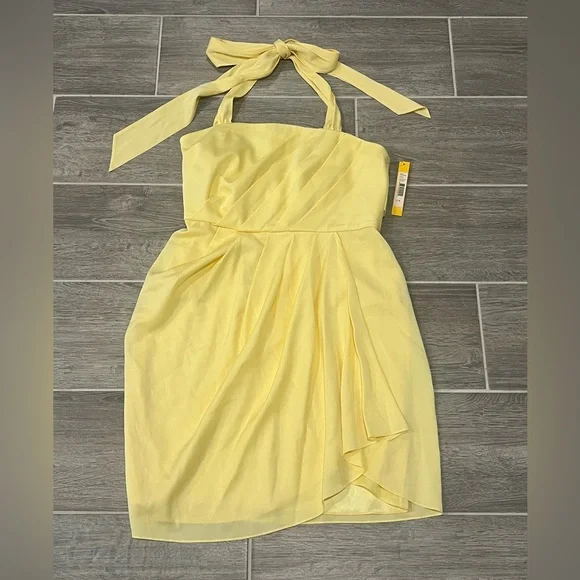 NWT! Alice + Olivia Yellow Silk Taryn Twisted Halter Cocktail Dress. Size Small. - Picture 6 of 13